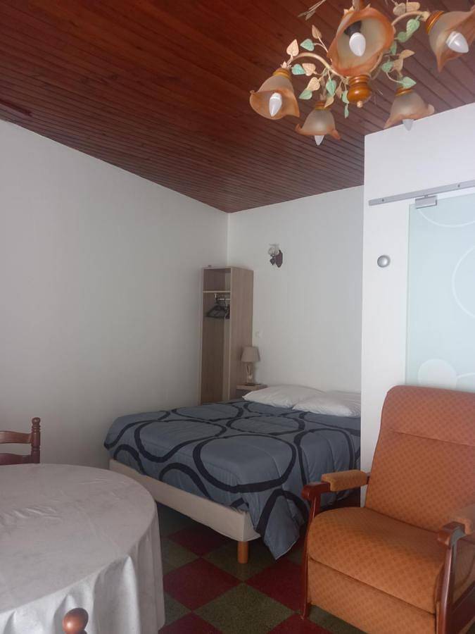 Gîte pour 2 personnes, animaux acceptés à Saint-Gervais-sur-Mare - 2