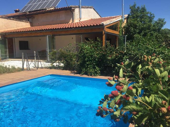 Casa rural con piscina para 2 personas, con vistas además de jardín y piscina en Provincia de Cáceres - 2