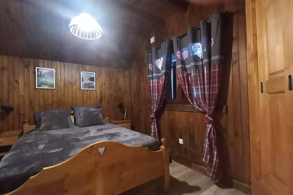 Chalet individuel proche du site Nordique de la Haute Joux in Cerniébaud, Jura