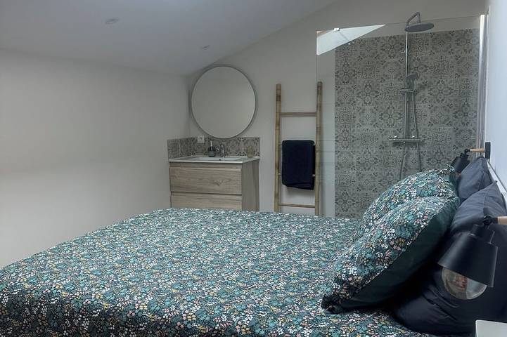 Location de vacances pour 6 personnes, avec jacuzzi ainsi que jardin et piscine à Saint-Astier - 2