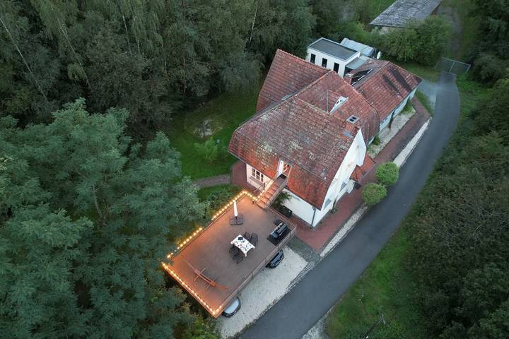 Ferienhaus für 8 Personen, mit Garten und Balkon
