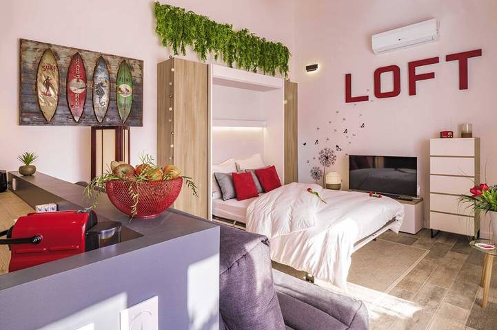 Gîte pour 2 personnes, avec jardin ainsi que terrasse et piscine à Théza - 4