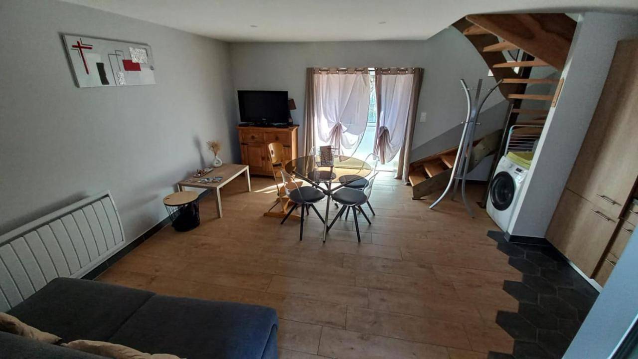 One-Bedroom House in Lugan, Aveyron