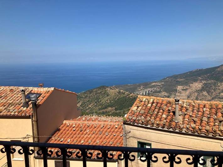 Villa per 7 persone, con terrazza e panorama a Pollina