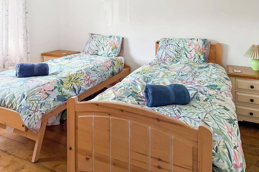 2 bedroom accommodation in Lyndhurst, near Brockenhurst in Lyndhurst, Hampshire