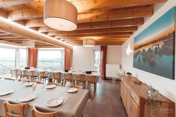 Chalet pour 35 personnes, avec sauna ainsi que vue et jardin, animaux acceptés