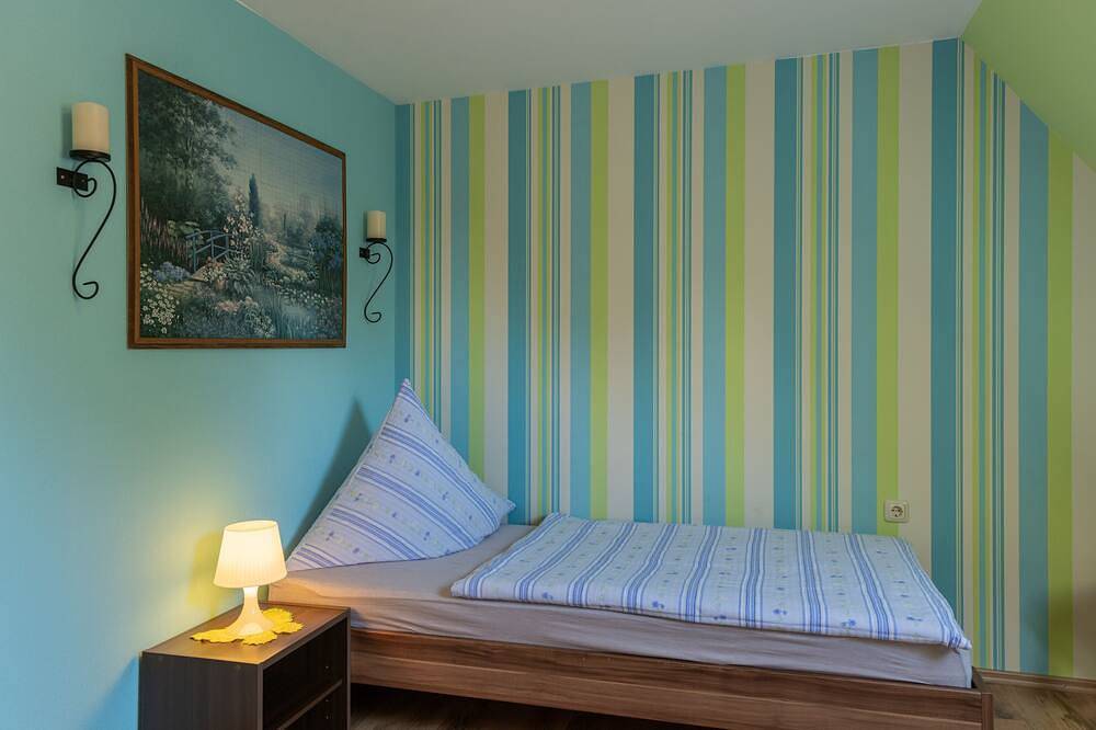 Ganze Wohnung, Ferienwohnung An der Eichenallee, 35200 - Ferienwohnung, An der Eichenallee in Hesel, Nordseeküste