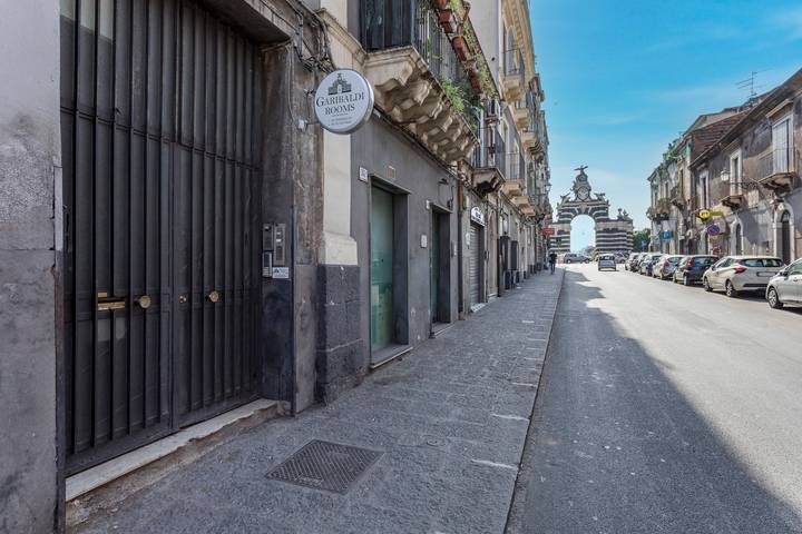 Appartement de vacances pour 4 personnes, avec Balcon ainsi que Jacuzzi et Sauna à Catane
