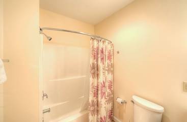 Vacation House for 10 Guests in Lake Anna, Louisa County, Picture 3