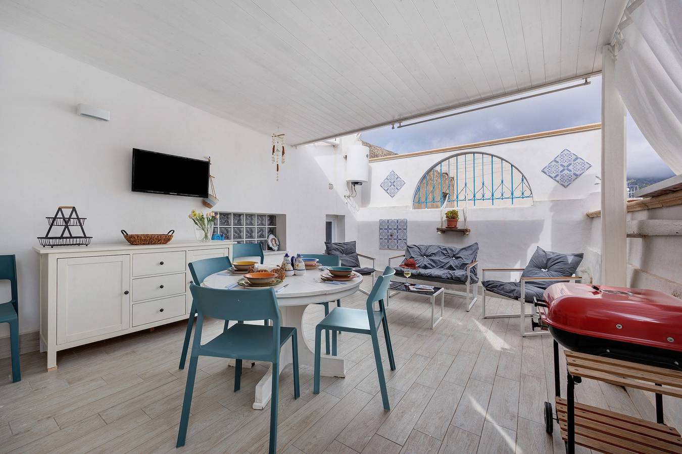 Appartamento intero, Appartamento Madre Terra with Private Terrace in Terrasini, Provincia di Palermo