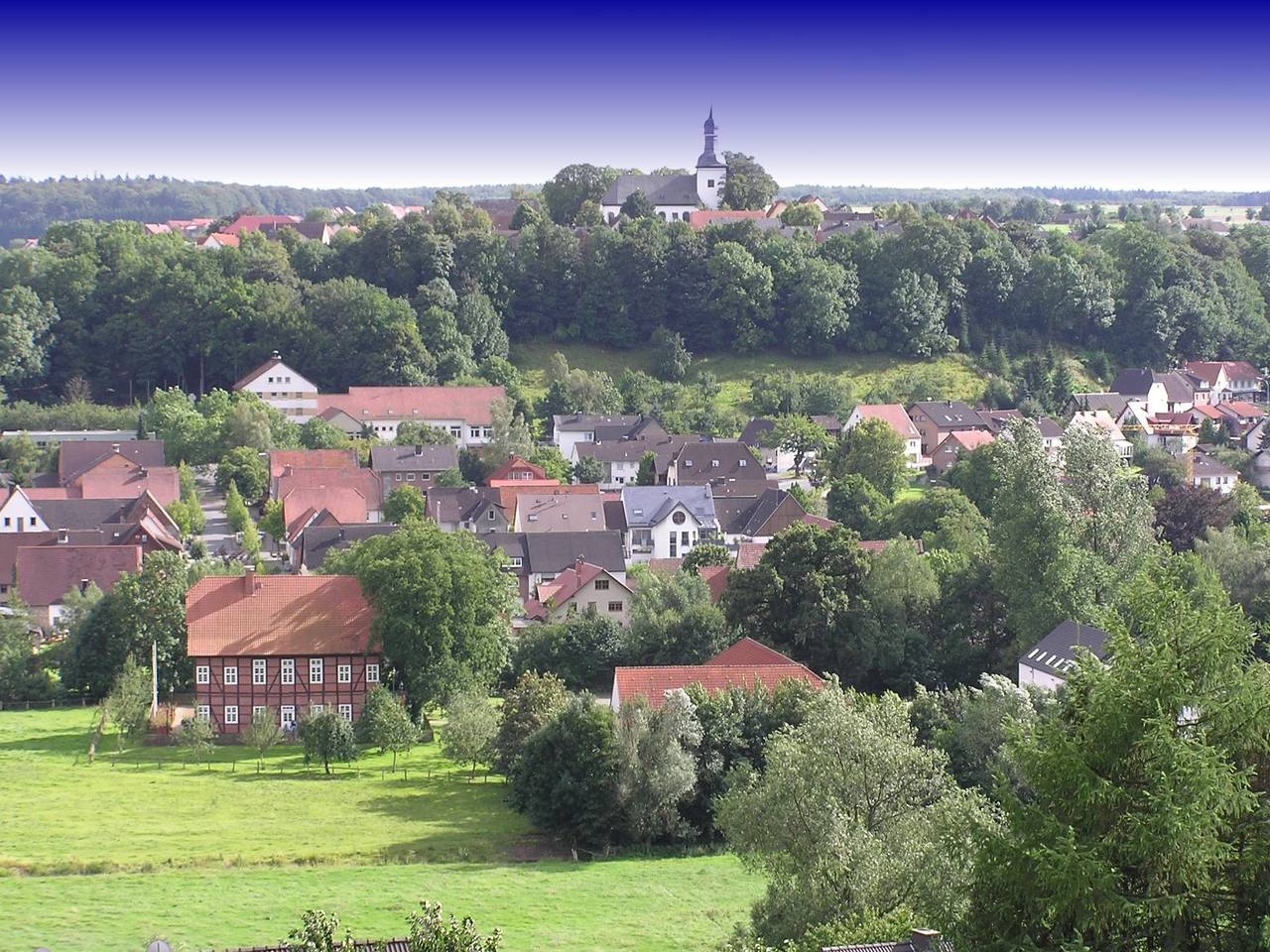 Ganze Ferienwohnung, Ferienwohnung "Kirchblick" im Ferienhaus Blumenhain in Bad Wünnenberg, Nordrhein-Westfalen