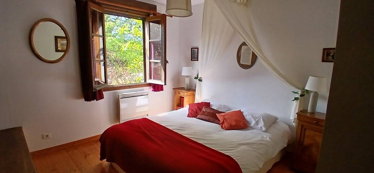 Les 4 saisons en Morvan - Chambre Athos in Saint-Martin-du-Puy, Parc naturel régional du Morvan