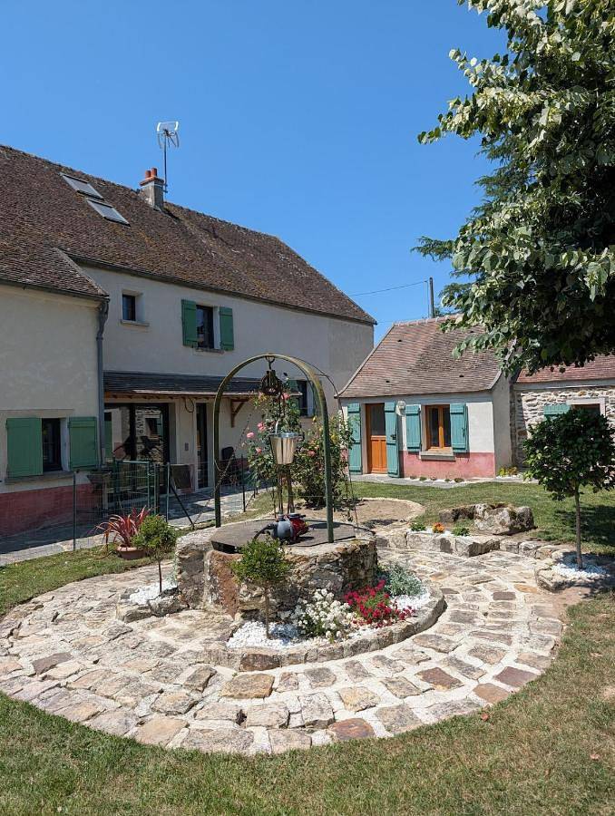 Studio cosy dans le cœur de la brie proche de disney in Lumigny-Nesles-Ormeaux, Seine-et-Marne