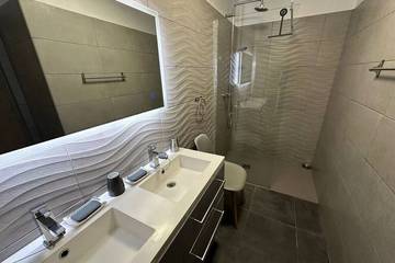 Cottage for 8 People in Urrugne, Pyrénées-Atlantiques, Photo 3