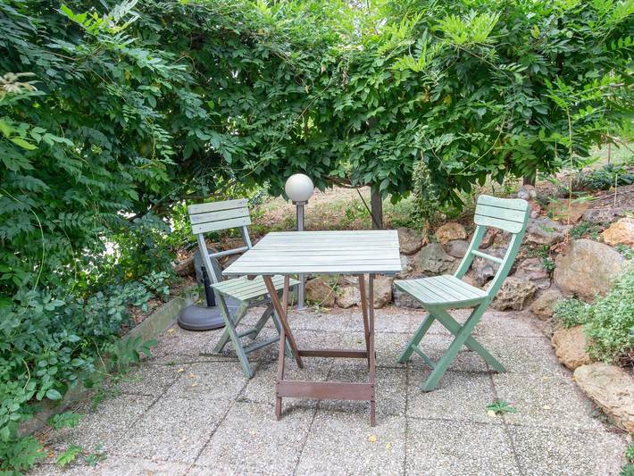 Zimmer Châteauneuf: Rustikaler Charme mit Privat Terrasse und Wlan in Saint-Benoît-sur-Loire in Saint-Benoît-sur-Loire, Loire-Tal