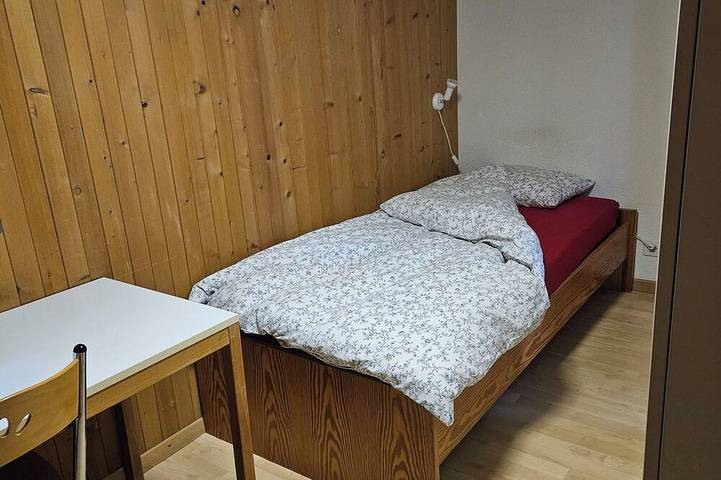 Ganze Wohnung, Burkhalter Appartement/Fewo, Dusche oder Bad, Wc 4-Bettwohnung in Saanenmöser, Zweisimmen