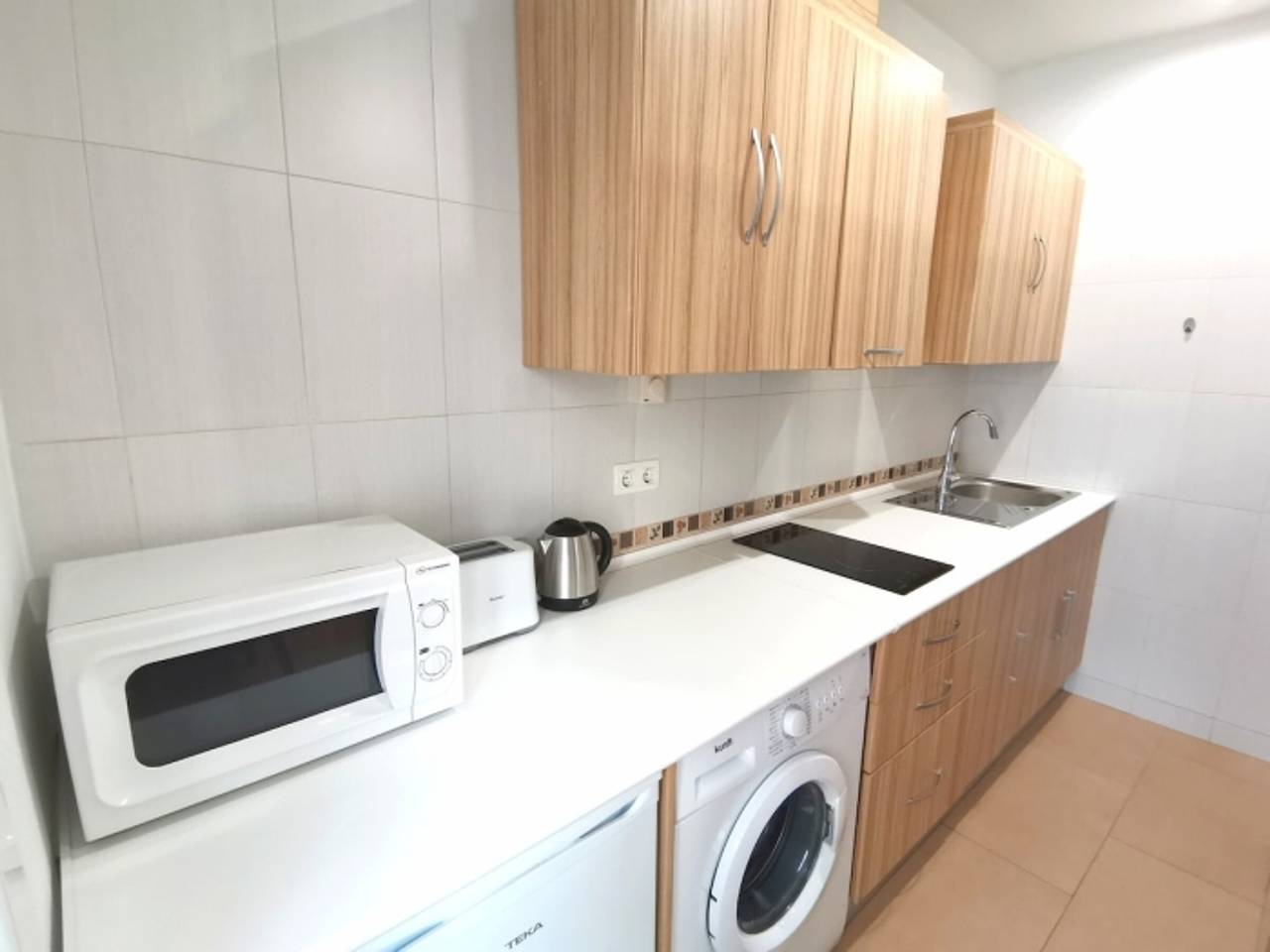 Ganze Wohnung, Zentral gelegenes Apartment mit Klimaanlage und Wlan in Granada in Centro-Sagrario, Granada