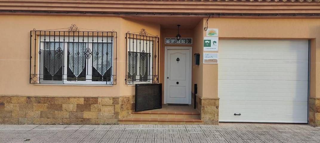 Casa de vacaciones para 8 personas, con vistas y jardín, Se admiten mascotas - 1