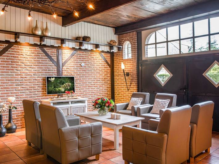 Ferienhaus für 14 Personen, mit Terrasse und Garten sowie Whirlpool, kinderfreundlich in Losser - 4