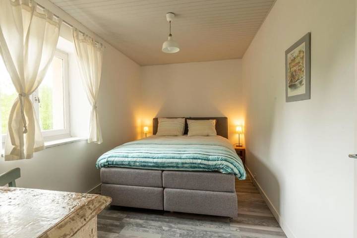 Gîte pour 2 personnes, avec vue et jardin à Viverols - 4