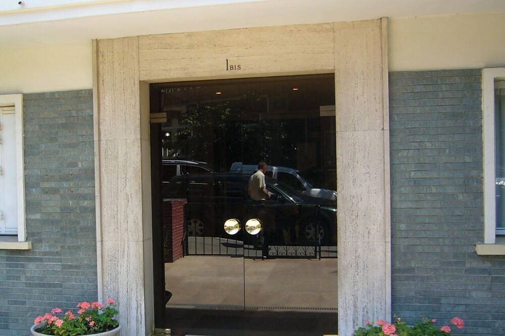 Entire apartment, Apartment for rent, close to the Parc des Princes. in Boulogne-Billancourt, Hauts-de-Seine