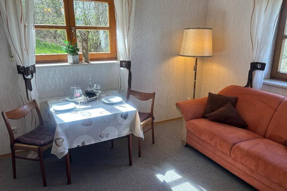Ganze Wohnung, Ferienwohnung Energie in freundlicher Umgebung in Furth im Wald, Ostbayern
