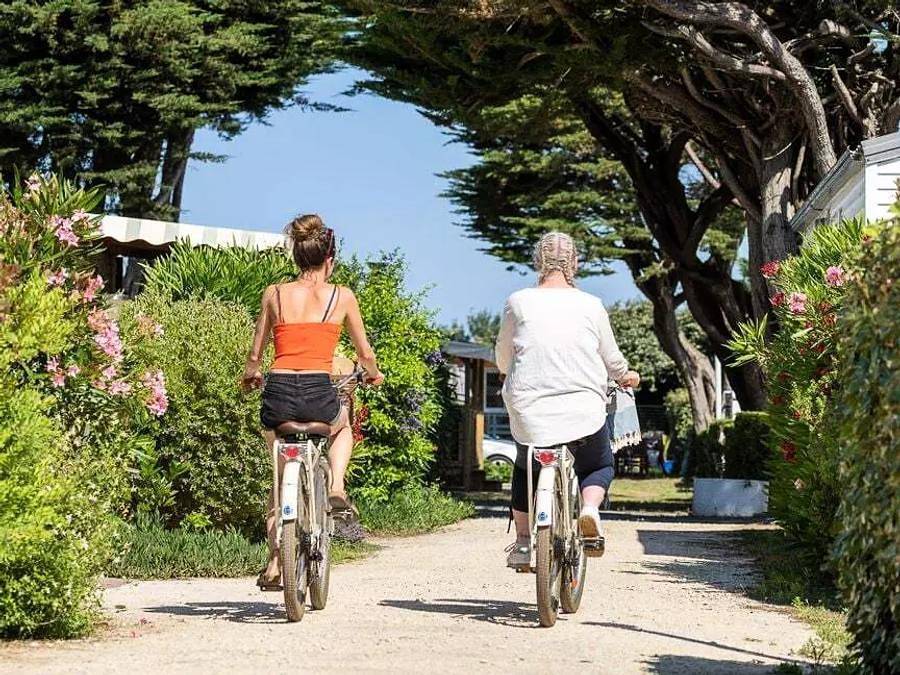 Camping Romanée - Campiotel des Dunes   - Mobilheim 2 personen - Mobilheim Confort 1 Schlafzimmer - 1 Badezimmer in Ars-en-Ré, Ile de Re