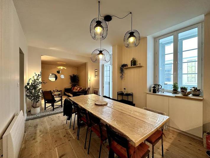 Gîte pour 11 personnes, avec Terrasse dans Office De Tourisme Des Eaux Bonnes