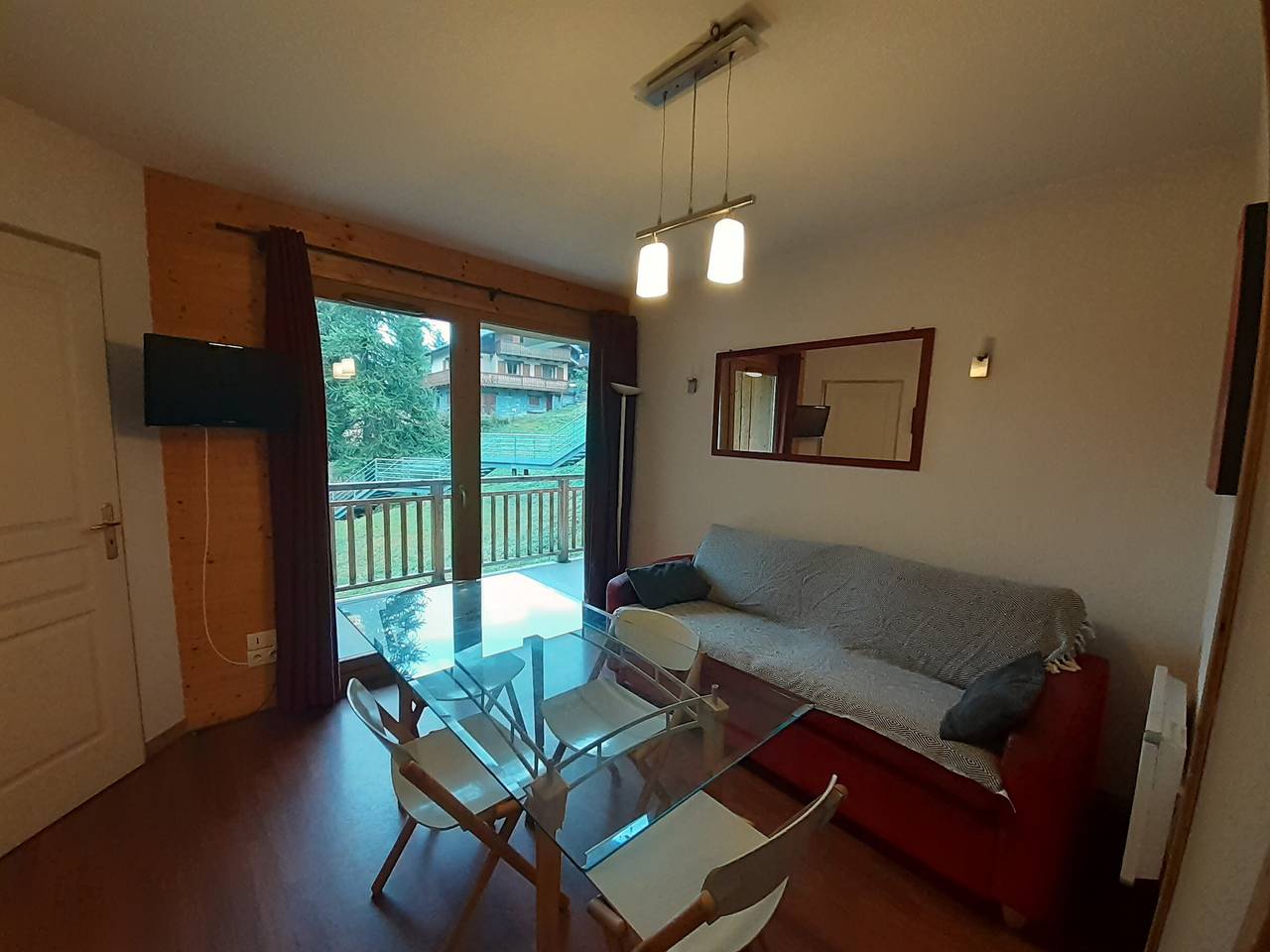Apartamento entero, Encantador apartamento 2 habitaciones, Valfréjus, 4 pers, cerca del telecabina, Wifi incluido in Valfréjus, Modane