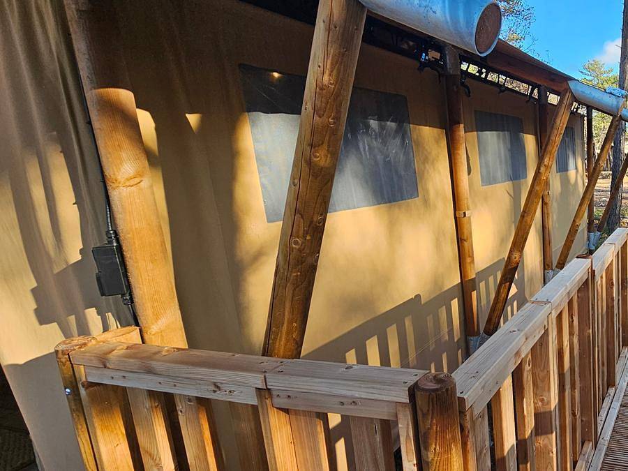 Camping Verdon les Grands Domaines - Tienda de lona y madera 4 personas - Tienda Lodge - 35 m² - 2 habitaciones - Pmr in Saint-Laurent-du-Verdon, Parc naturel régional du Verdon