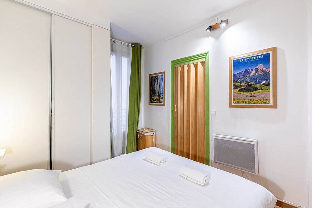 Entire apartment, Guestready - Colourful flat for 4- 30m from Paris in Rosny-sous-Bois, Seine-Saint-Denis