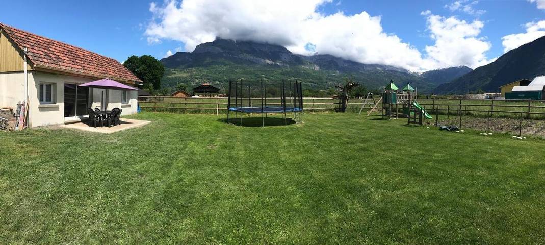 Location de vacances pour 2 personnes, avec vue et jardin à Domancy - 4