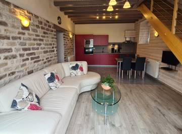 Gîte pour 5 personnes, avec jardin et terrasse dans La Vôge-les-Bains
