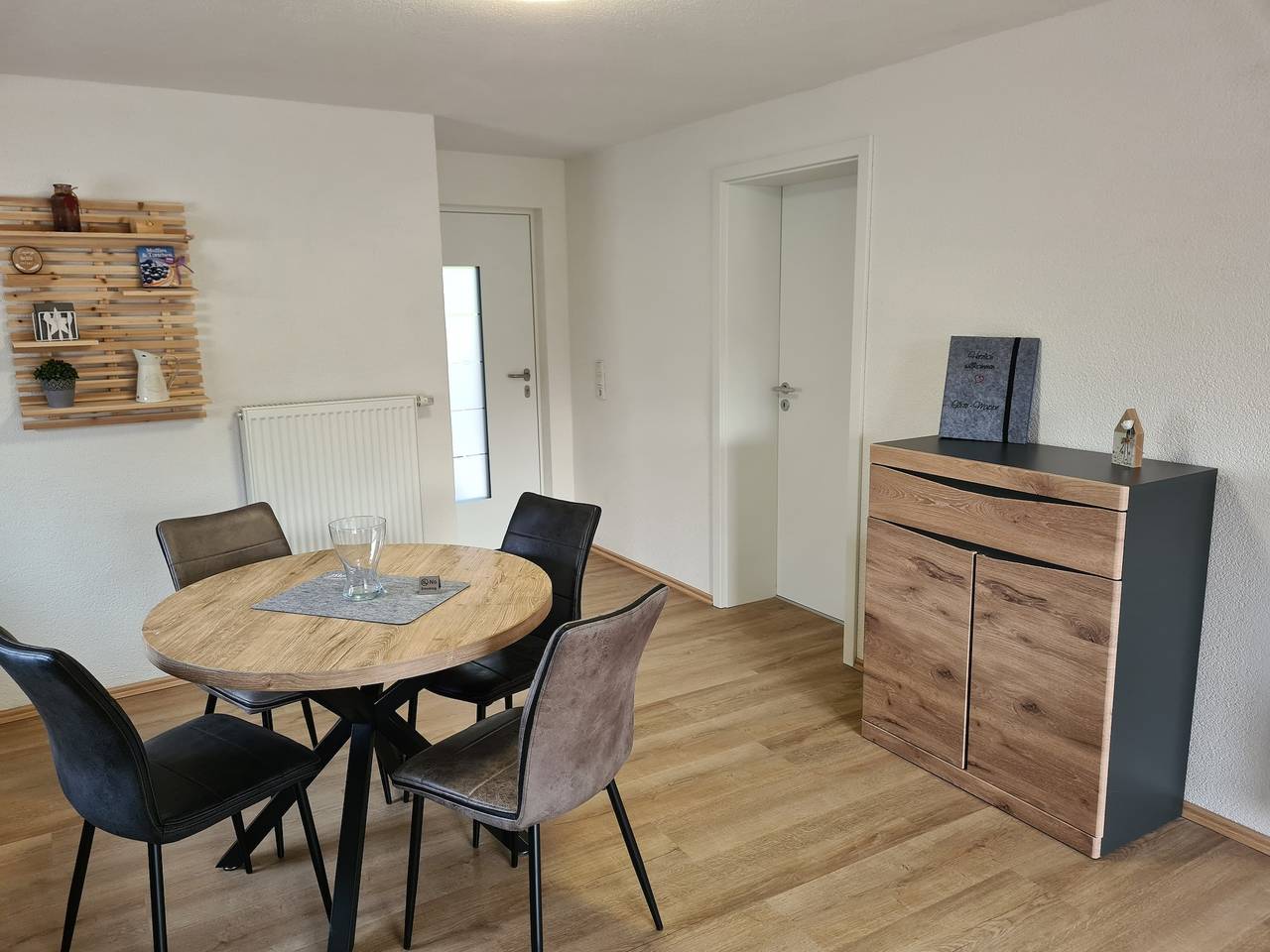 Ganze Ferienwohnung, Gästehaus Waldliebe Whg. Akazie**** in Bous, Mosel-Saar
