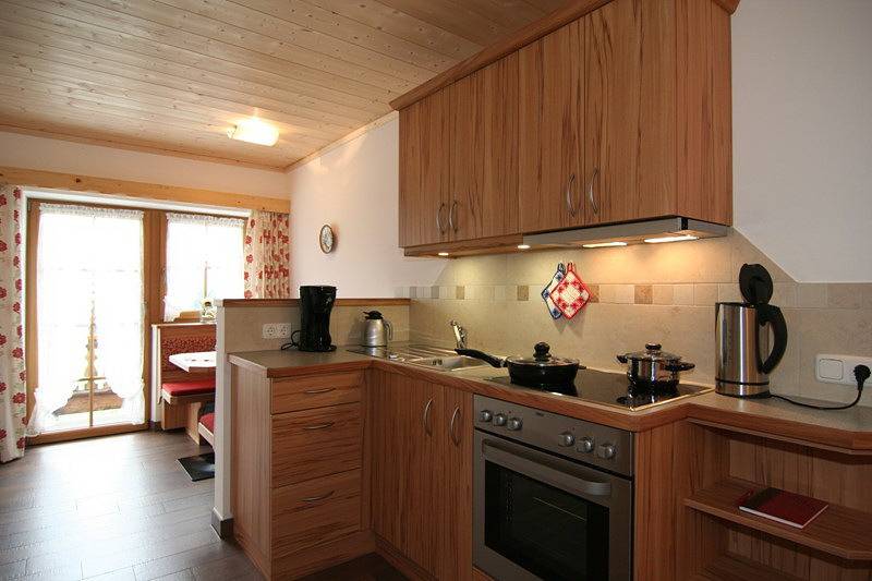 Ganze Ferienwohnung, Haus Unterwegscheid Ferienwohnungen - Ferienwohnung Nr. 3 für 2 Personen, 36 qm, Südbalkon mit Bergblick, W-Lan, Tv in Ramsau bei Berchtesgaden, Berchtesgadener Alpen