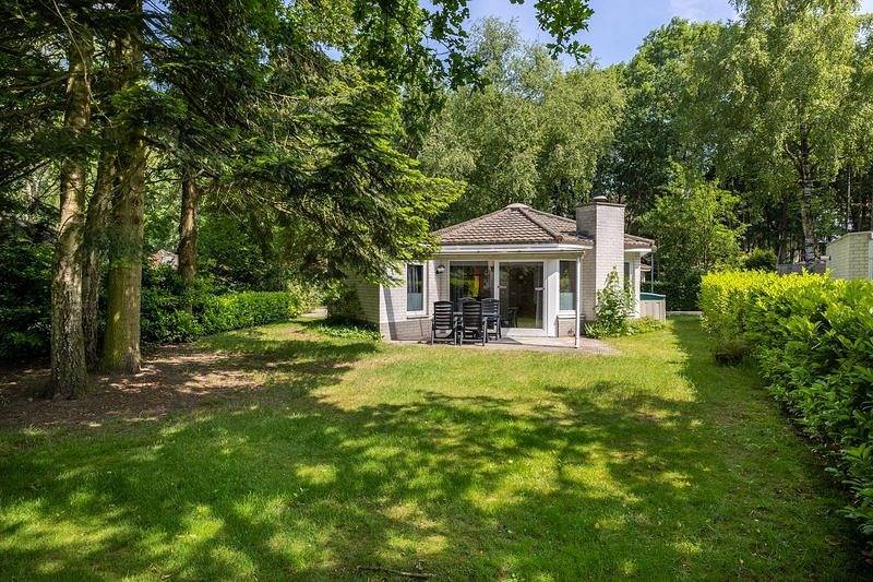 Bungalowpark Het Verscholen Dorp — Bungalow Comfort Huisdiervrij in Harderwijk, Veluwe