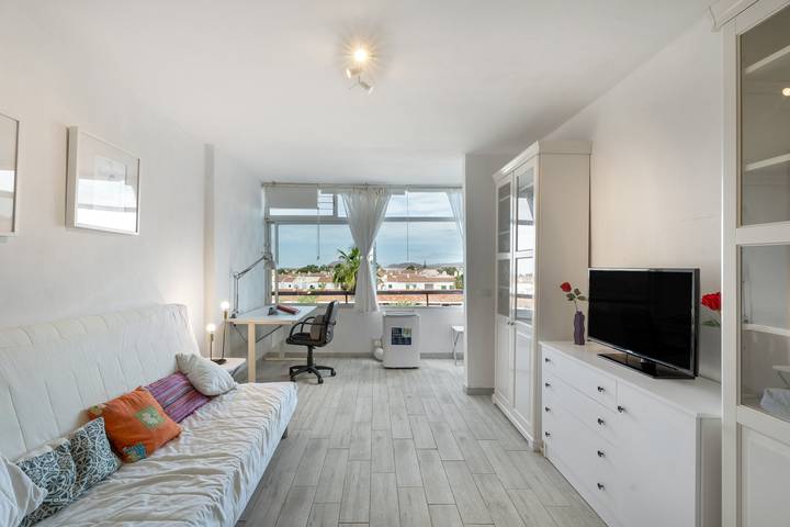Ganze Wohnung, Urlaub 'Casa Candido' mit Bergblick, Wi-Fi und Klimaanlage in Callao de la Cochina (Arona), Arona