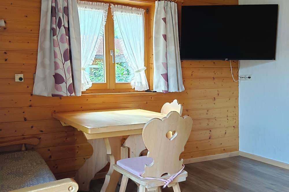 Ganze Wohnung, Ferienwohnung 2, 45qm für max. 2 Personen in Reit im Winkl, Bayerische Alpen