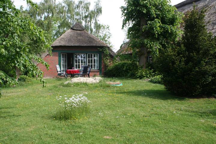 Ferienhaus für 2 Personen, mit Terrasse und Garten in Wesermarsch - 3