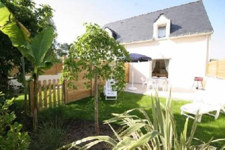 Location de vacances pour 6 personnes, avec terrasse et jardin, animaux acceptés à Baden (France)
