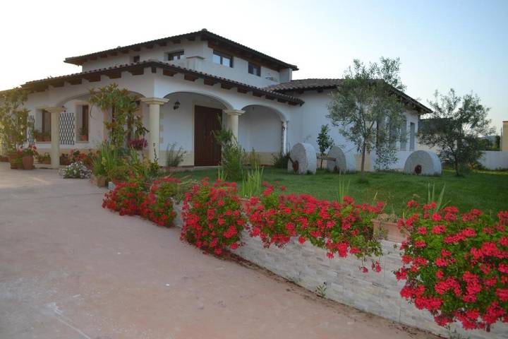 B&b per 2 persone, con Terrazza e Giardino a Riola Sardo