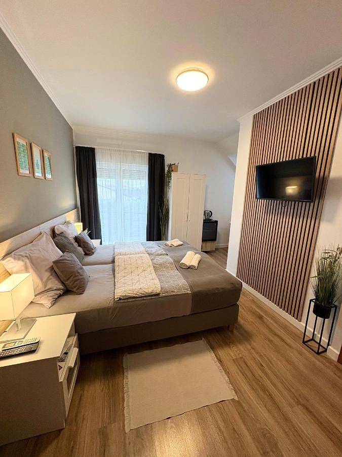 Chambre d’hôte pour 2 personnes, avec vue et jardin à Vecsés - 2