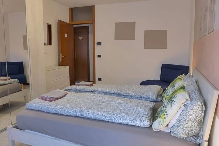 Appartamento intero, Appartamento Elena confortevole e tranquillo per un totale relax in antico borgo in Brenzone, Prealpi Gardesane