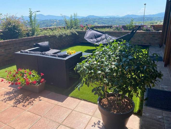 Ferienwohnung für 8 Personen, mit Whirlpool und Garten in San Sebastian