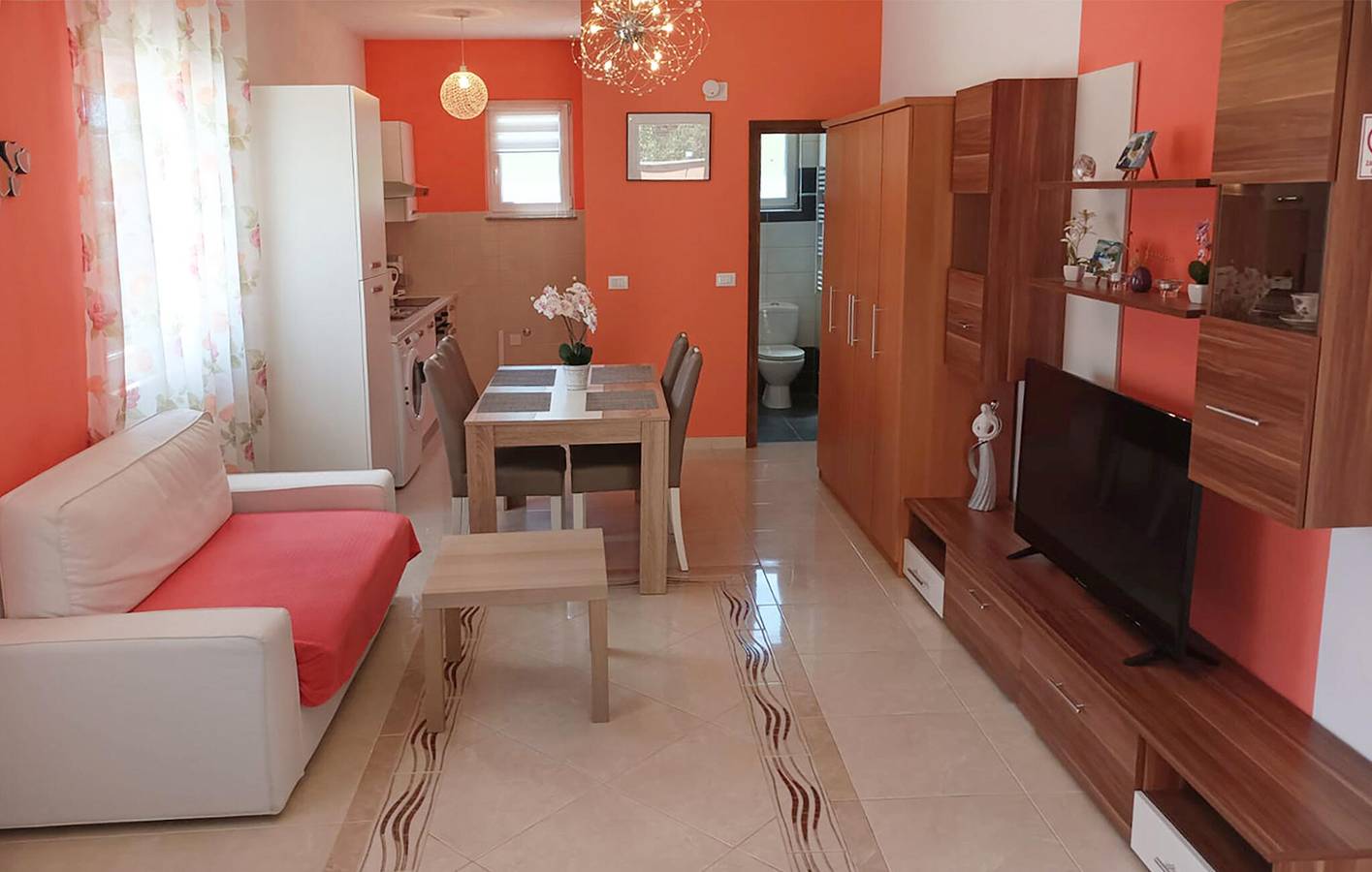 Ganze Ferienwohnung, Gemütliche Ferienwohnung mit Pool, Parkplatz und WLAN in der Nähe des Stadtzentrums von Pula in Pula-Medulin, Pula
