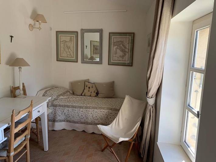 Location de vacances pour 8 personnes, avec vue ainsi que piscine et jardin à Cléon-d'Andran - 3