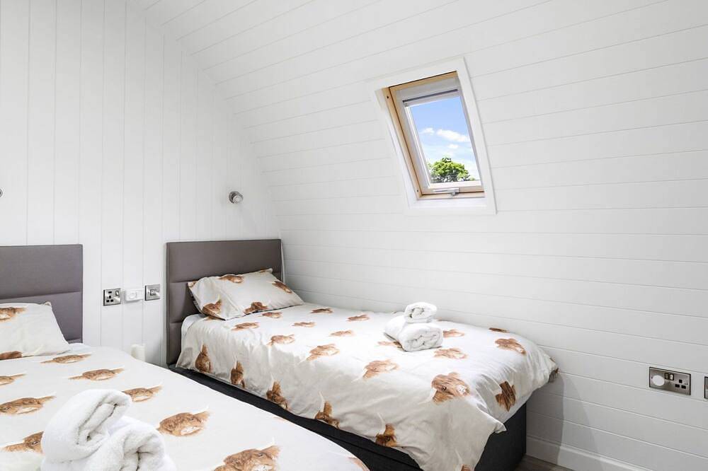 Wunderbares Ferienhaus für 6 Leute mit Whirlpool, Tv, Terrasse und Haustiere erlaubt in Hertford, Hertfordshire