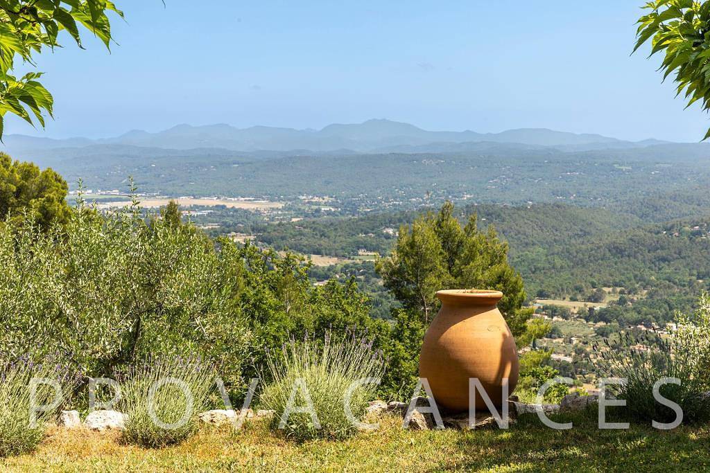 Ein seltenes Juwel in der Provence mit Naturpool und Panoramablick in Seillans, Draguignan Region