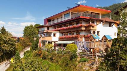 Ferienwohnung für 5 Personen, mit Garten und Sauna, mit Haustier im Stubaital