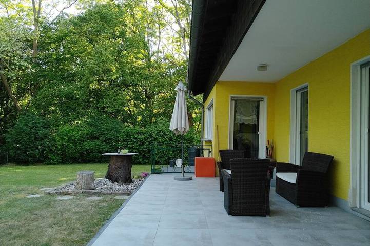 Ferienhaus für 7 Personen, mit Terrasse und Garten in Troisdorf